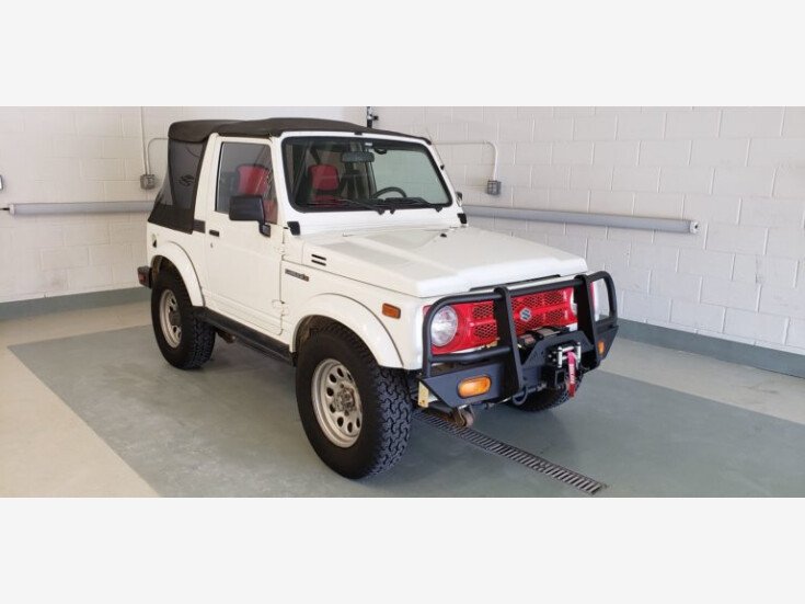 Thumbnail Photo undefined for 1994 Suzuki Samurai 4WD JL Soft Top